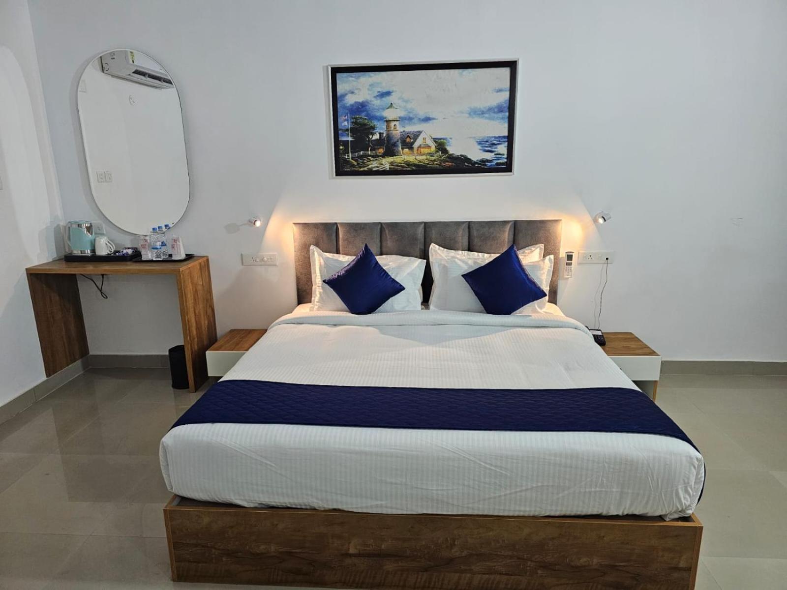 Hotel Pearl Residency Ayoor Exterior foto
